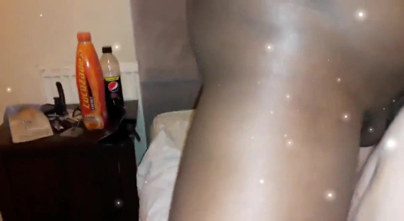 Real homemade BBW BBC porn: Junge englische bBW reitet BBC anal, hart gefickt, muschi auch...