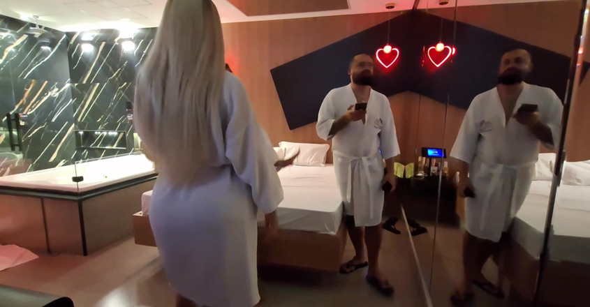 Casal Mattos Trans: Motel Warm-up: Nicoly and the Blonde Trans Dancing and Teasing!