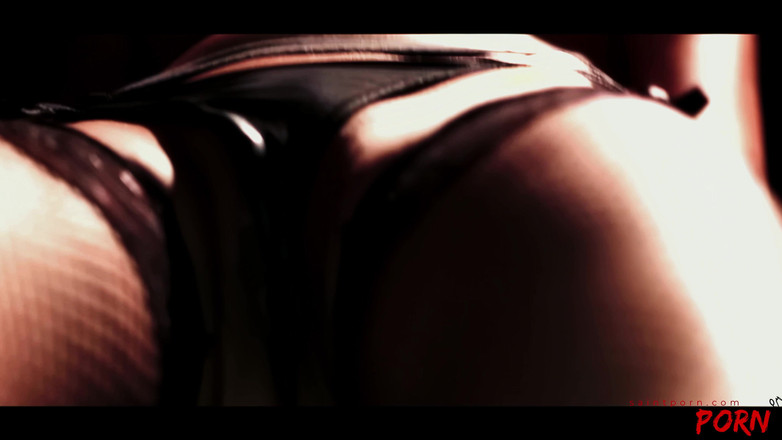 SaintPorn: Lesbische Amabella wordt tot leven gebracht door een oudere vrouw...