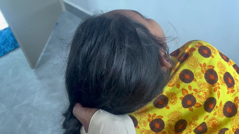 Mary V: Stiefmoeder en stiefzoon hebben vervelende seks in Tamil