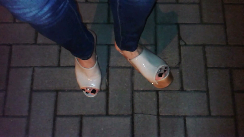 Heelex: Platform Mules
