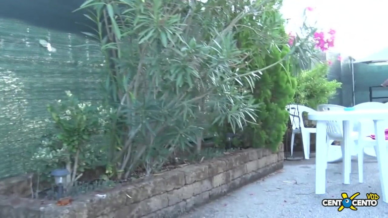 Topaweb: Mai bună pizda decât mingea, film cu dialog în italiană
