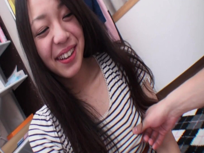 JAPAN IN LOVE: Schattig Japans meisje scène-2 slanke oosterse met kleine tieten geniet...