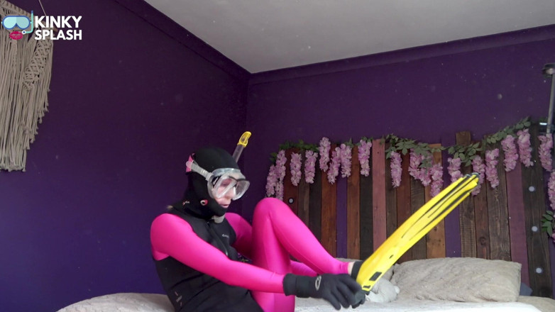 UKCuteGirl Lucy Lauren: Secret Agent Lucys invisibility anzug Neopren &amp; satin Mission anzug