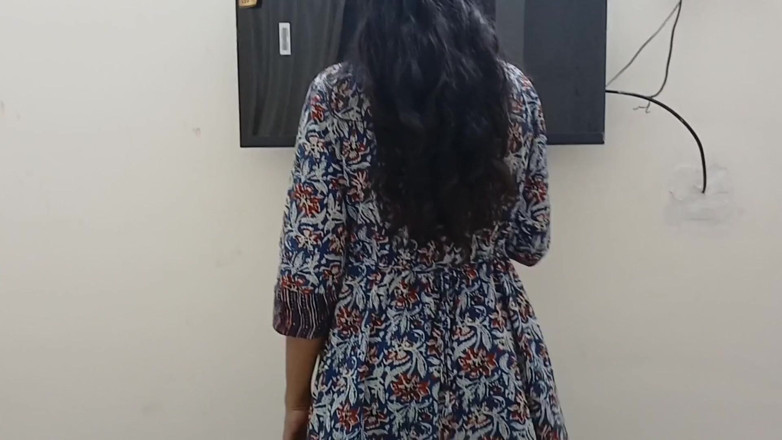 Desisexqueen: Seks romantik dengan pembantu rumah desi