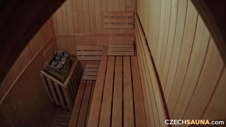 Czech Sauna: Sauna Czech 8: Pepek basah, haba sauna, semua keseronokan
