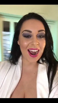 Anastasia Lux: Ecco il video della storia in diretta dal mio Instagram...