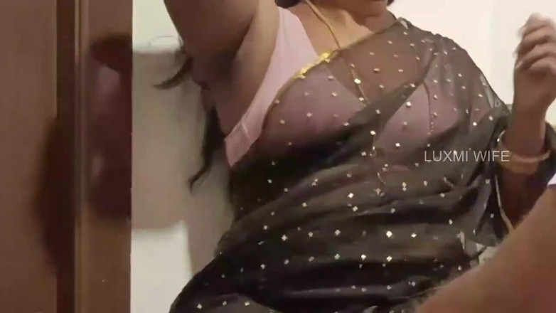 Luxmi Wife: Doktor fickt dame patientin in sexy sari -1