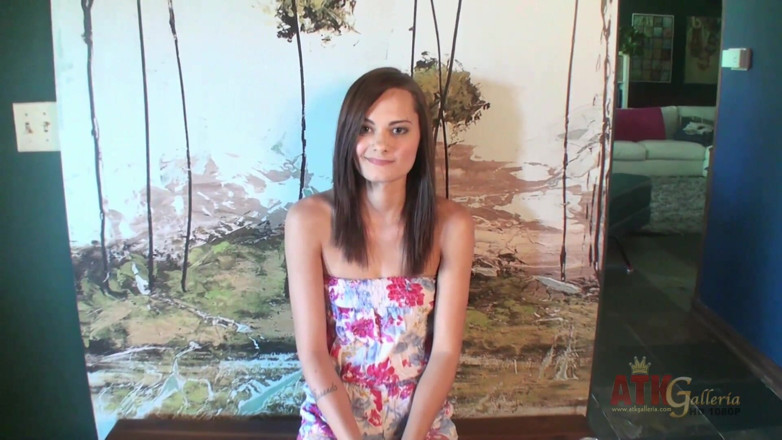 ATKIngdom Fans: Mimi Rayne fa una breve intervista su di lei che...