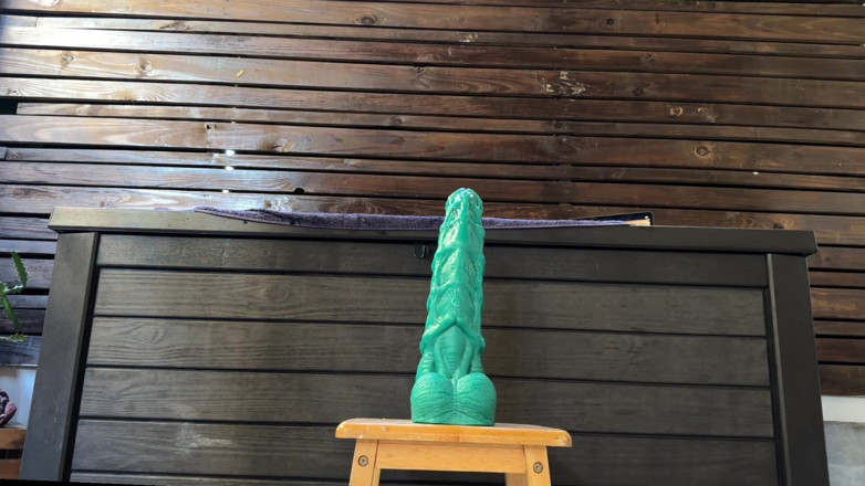 ortizjona: Dopo una lunga escursione nella foresta una sessione di dildo...