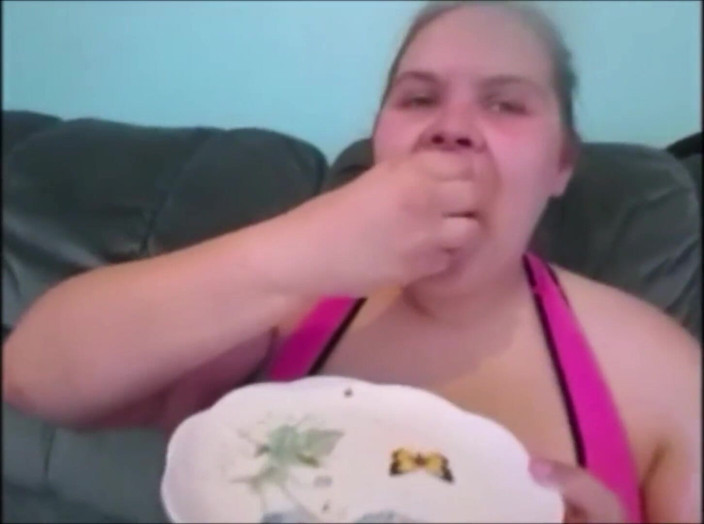 Sadee Rain: Sucking Sadee dick then shooting her cum on my hotdog...