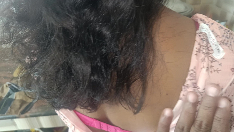 Laxi ammu: Femme au foyer, cuisine, romance torride