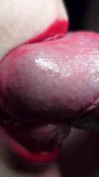 Nahaufnahme: Sinnliche Rote Lippen Bringen Deinen Schwanz Zum Kommen Im Mund! Bester Echter Schlampiger Blowjob Asmr