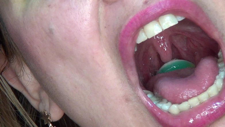 Angel eyes studio: EXTRÉMNĚ SEXY!! SPOLKLA JSEM SPOUSTU VELKÝCH KRUHŮ S CUKROVINKAMI!!