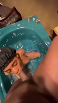 Una mamada descuidada del hottub