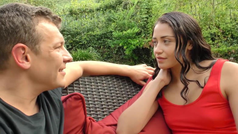Perv Milfs n Teens: La hermanastra estudiante Avi Love obtiene su culo apretado después...