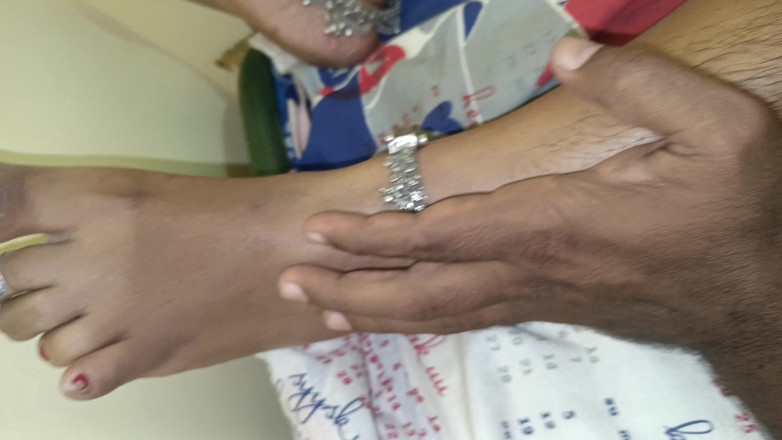 Inba: Lamiendo el pelo axila