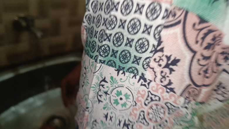 Pushpa studio: Ibu rumah tangga asal india selatan yang tukang selingkuh