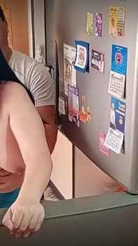Cazzo in Cucina Con La Matrigna Troia Della Mia Ragazza
