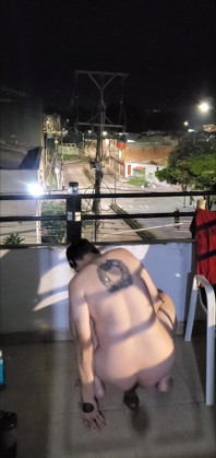 Drvnk fodendo minha bunda na varanda
