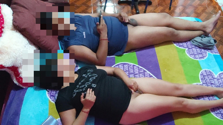 Katerine: 我发现他在自慰