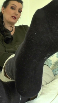 Fulfill Your Owner's Wishes! He, Black Socks, Wants to Be Impregnated! Lady Victoria Valente