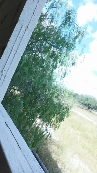 Marga9012: Ukazuji se na opuštěném místě