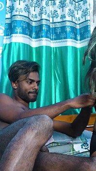 Desi fratellastro scopa hardcore con la sorellastra quando erano soli a casa film completo (audio hindi)