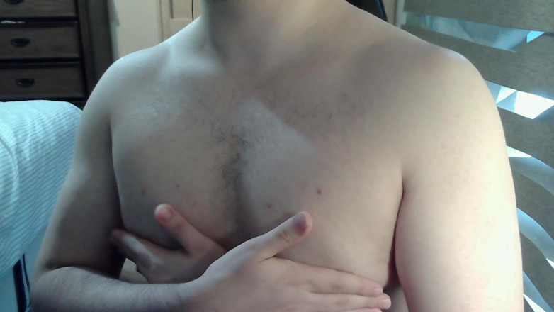 Himbo_Fox: Jock musculos se joacă cu sfârcurile sale pe cameră