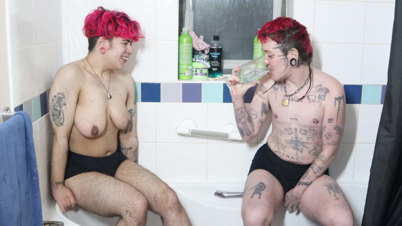 punkgoblin: gile ti-larke: t4t Bath peshaab
