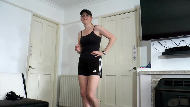 Britishmilf: Stepson Fucks Stepmom's Sweaty Ass