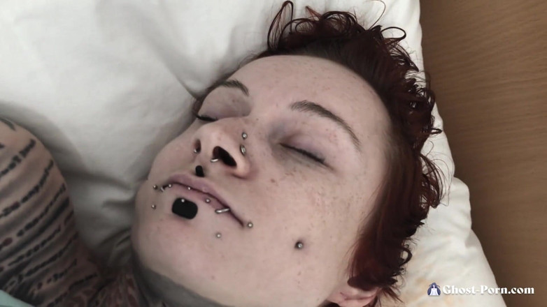 Ghost-Porn: Spookporno deel 8 Uitdrijving van een getatoeëerde hoer