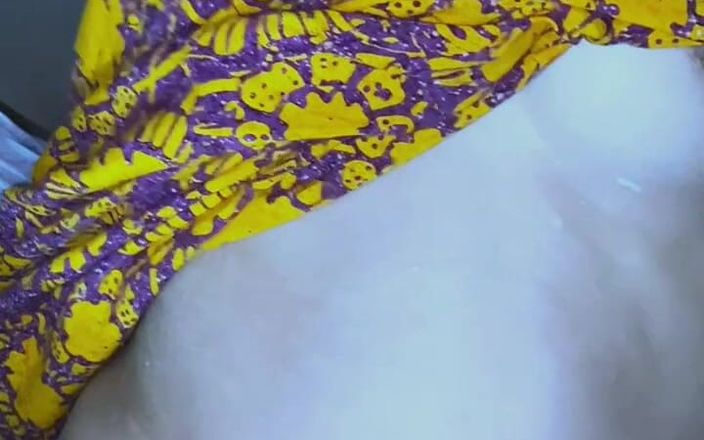 Bella Ivanka: O tânără adoră să se fută în pizda ei