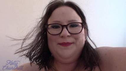 Katy Churchill: Seks vóór het slapengaan met harige bbw-vriendin