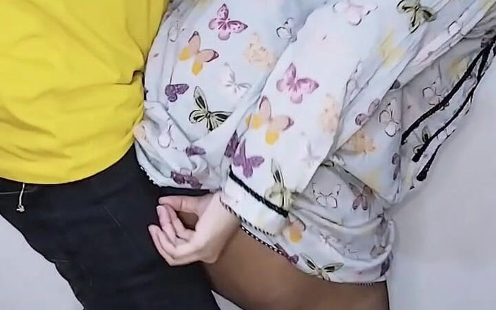 Sairaxsaim: Croitor de sex cu fată client futându-se mai tare