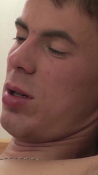 Vidéo exclusive sans capote : baise sexy dans la chambre entre des gays excités très sexy