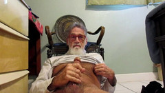 Mr hairy gardener: 2부. 널 삼켜주신 과학자