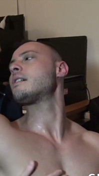 Fucked Raw by His Frieznd 20 Yo