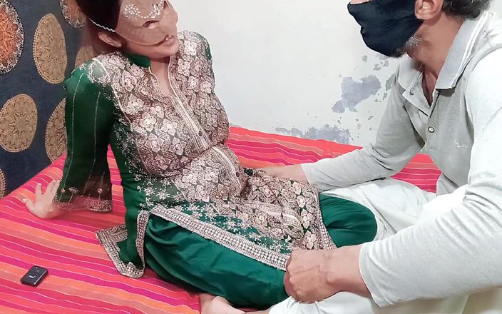 MehwishButt: Une indienne desi d’humeur romantique a besoin d’une bite pour...