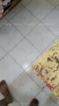 Дезі гаряча бхабхі жорстко трахає пизду і гарячу дупу дражнить величезним камшотом
