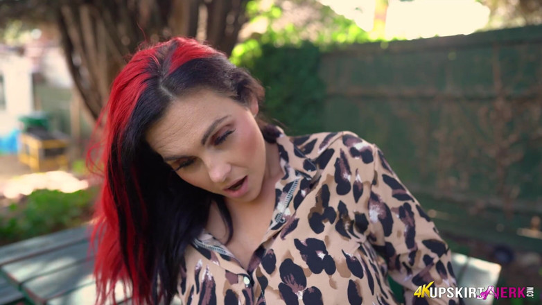 SkirtJerk: Roxi Keogh - Garden Pussy