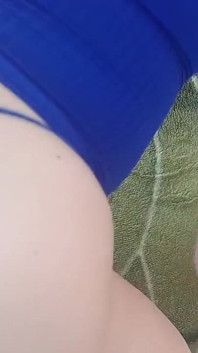 Istri nakal ini telan sperma kaya pelacur jalang