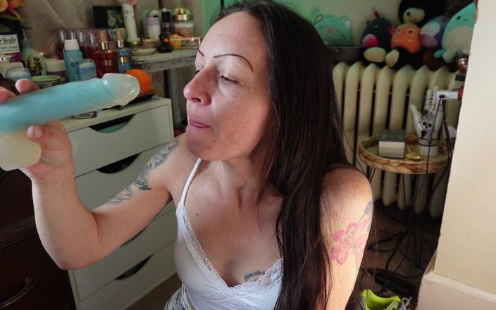 Raven Willow: Oral Obsession Unleashed