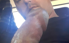 Cambo Maximum: Solo głaskanie w samochodzie