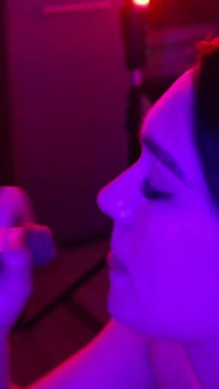 Lea Bendas prova le palle in bocca fino a quando non sborro. Completo # 7