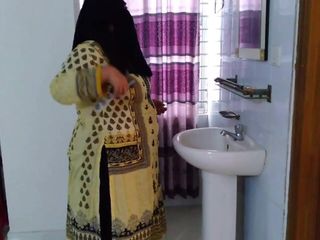 Aria Mia: Pakistani Aunty Fucked by Neighbor Hot Guy When She Was...