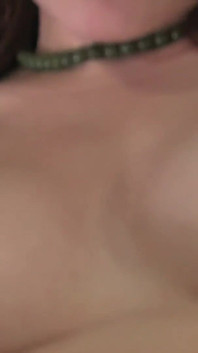 Ivy bad girl thủ dâm trong khi xem mình trong video