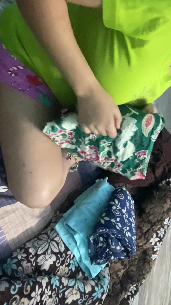 Desi_sexy_story: Fucking My Curvy Beautiful Bhabhi Today