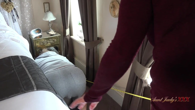 Aunt Judy's XXX: AuntJudysXXX - Busty Mature MILF Layla Bird Fucks the Carpet Man