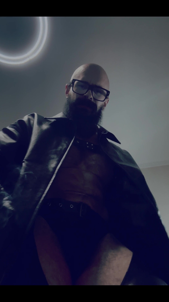 Mister Stone: Ascultă Maestrul